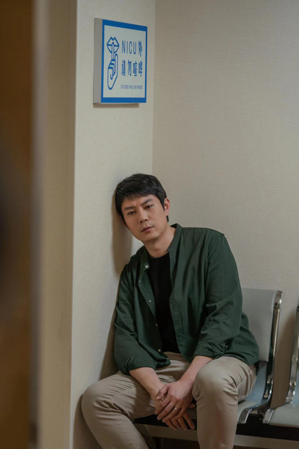 《今生也是第一次》画风有趣反套路艾伦费力不讨好